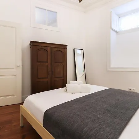 Castelo Typical By Homing *