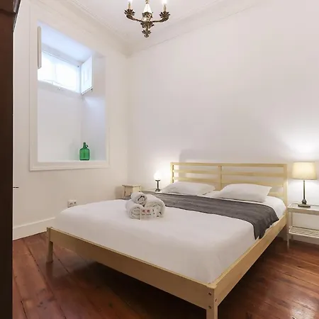 Castelo Typical By Homing Appartement